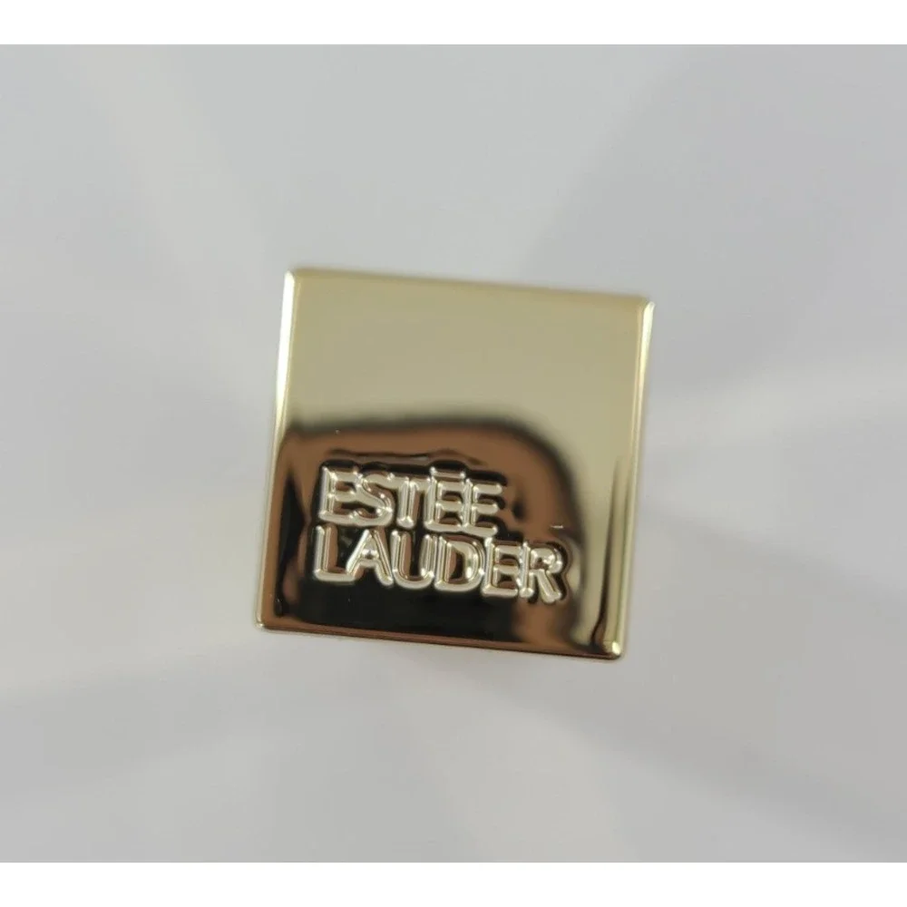 ESTEE LAUDER Red Ribbon Lipstick Full‎ Size NEW Holiday 2025 Vibrant Red .12 OZ